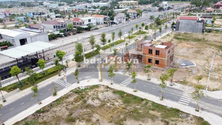 Đất Thị xã Điện Bàn 136m² Giá 600 triệu trả góp 25 năm, hoàn thiện 100%, đã có sổ