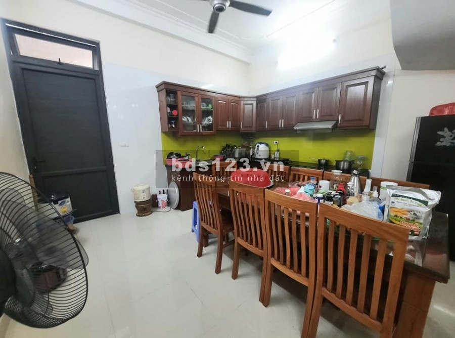 Bán nhà phân lô, có gara ô tô Hoàng Quốc Việt, Nghĩa Tân, Cầu Giấy dt 40m2 giá 5.09 tỷ