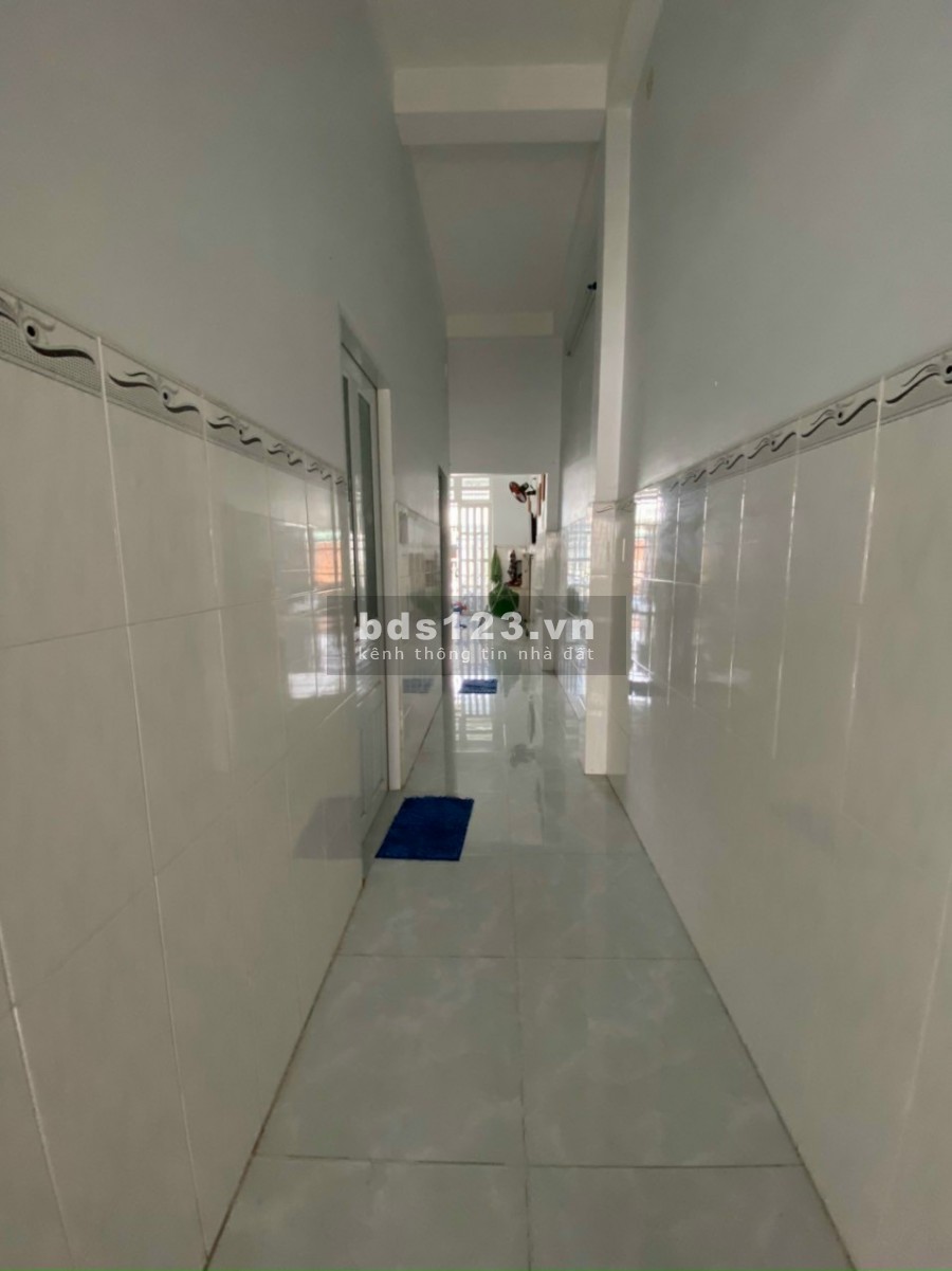 Bán nhà lầu phường Bửu Long gần Song Ngữ Lạc Hồng diện tích 5,5x27m