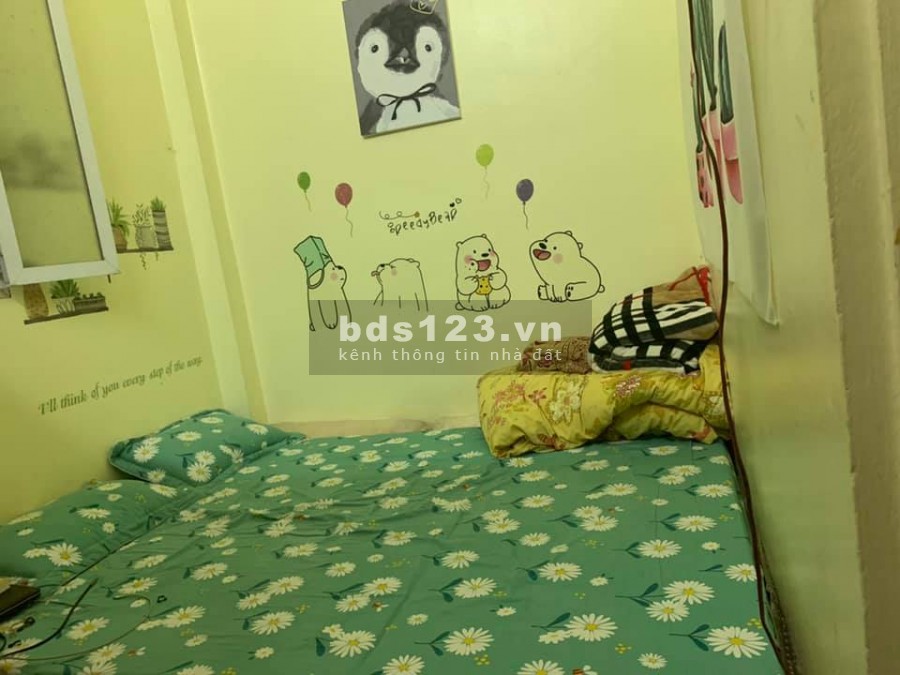 Chỉ 2.1 tỷ nhà 30m, 3 tầng sổ đỏ chính chủ, khu dân cư đông đúc Phố Vĩnh Hưng