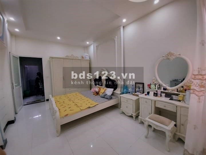 Lô góc mặt ngõ thông, ba gác đỗ kinh doanh nhỏ, Quan Nhân, Thanh Xuân, 40mx5T, chỉnh 3 tỷ