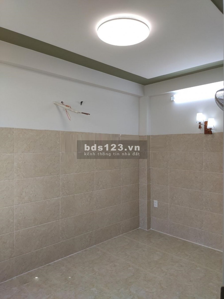 Nhà đẹp 4 tầng 3.9x10, hẻm oto Bà Hom Q6, tặng nội thất cao cấp giá 6ti2
