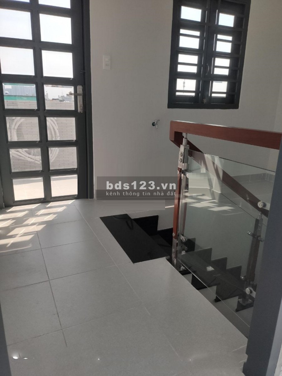 Nhà đẹp 4 tầng 3.9x10, hẻm oto Bà Hom Q6, tặng nội thất cao cấp giá 6ti2