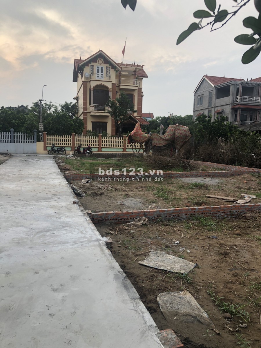 Bán 7 lô đất Tráng Việt - Mê Linh, DT từ 43m2, Giá 13.5 tr/m2, đường rộng 4m ngõ ô tô,LH 0944596256