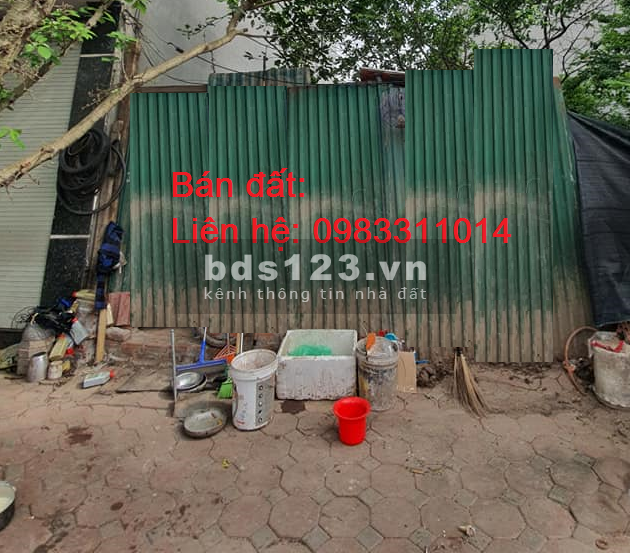 Bán đất phân lô Giang Biên, dt 62m2, ô tô tránh, vỉa hè 3m, kinh doanh tốt