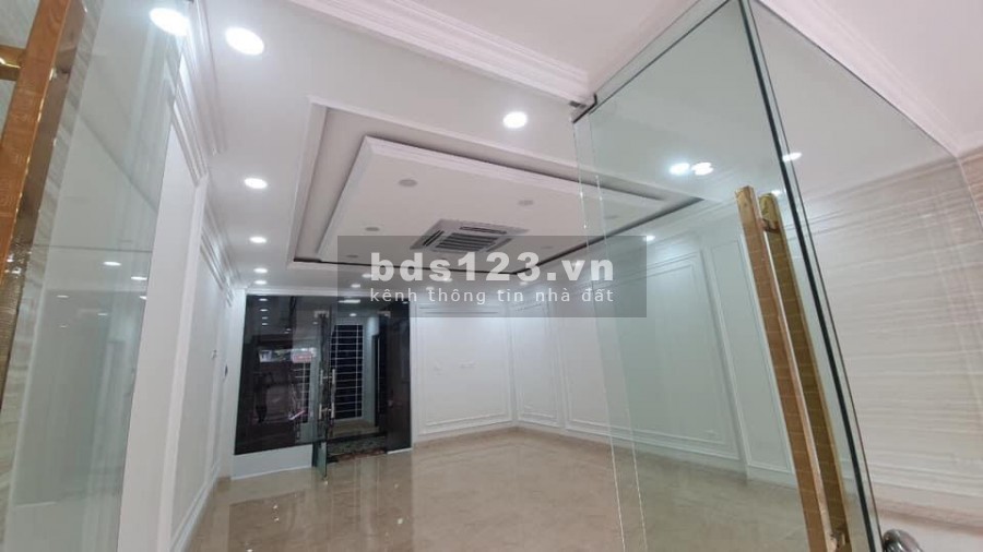 Chính chủ cần bán toà nhà văn phòng mặt phố Nguyễn Xiển, liên hệ 0974660824