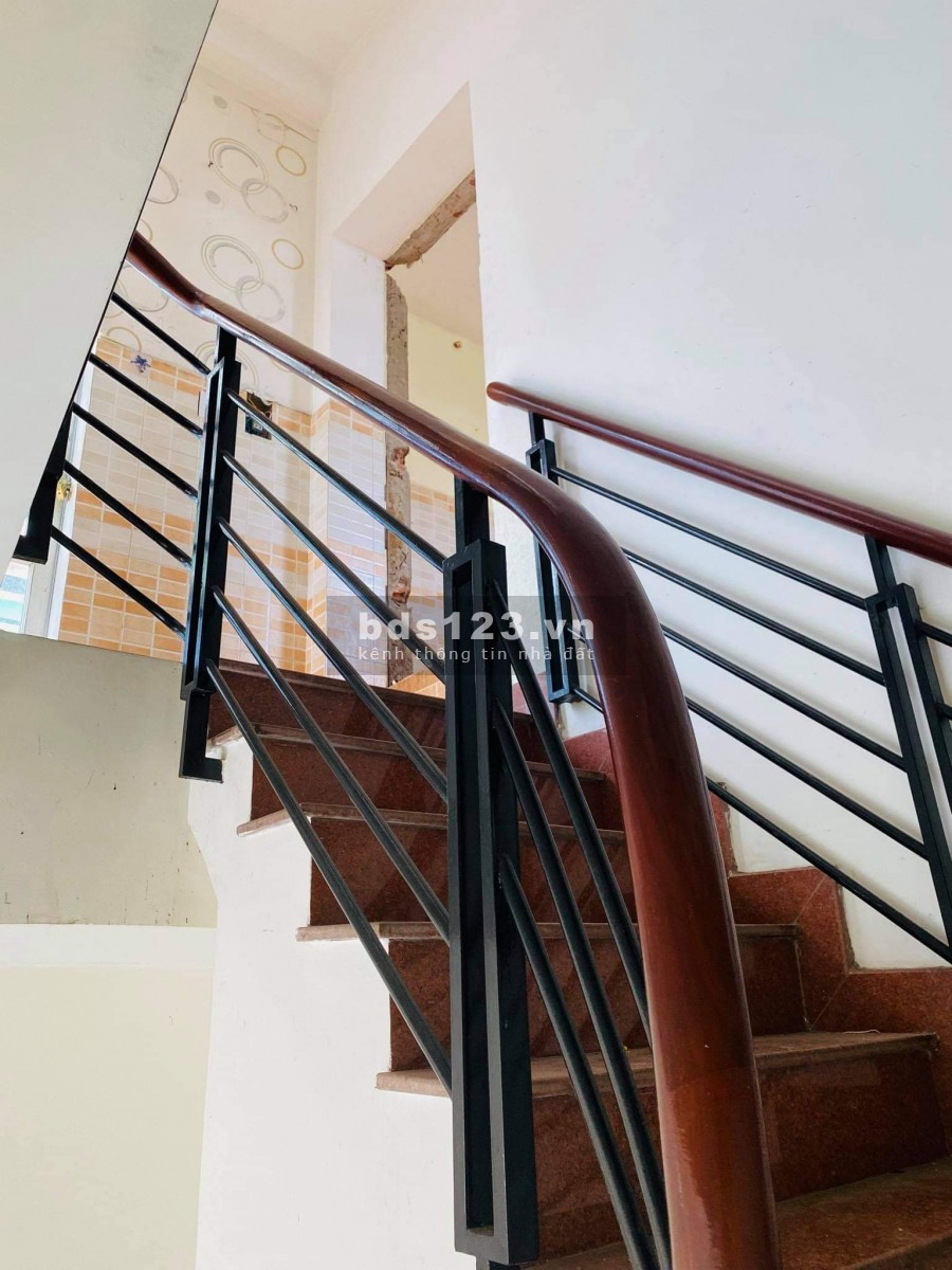 Bán nhà Đường Bà Hom, Quận 6, dt 48m2, 2 mặt tiền lô góc giá 4.6 tỷ