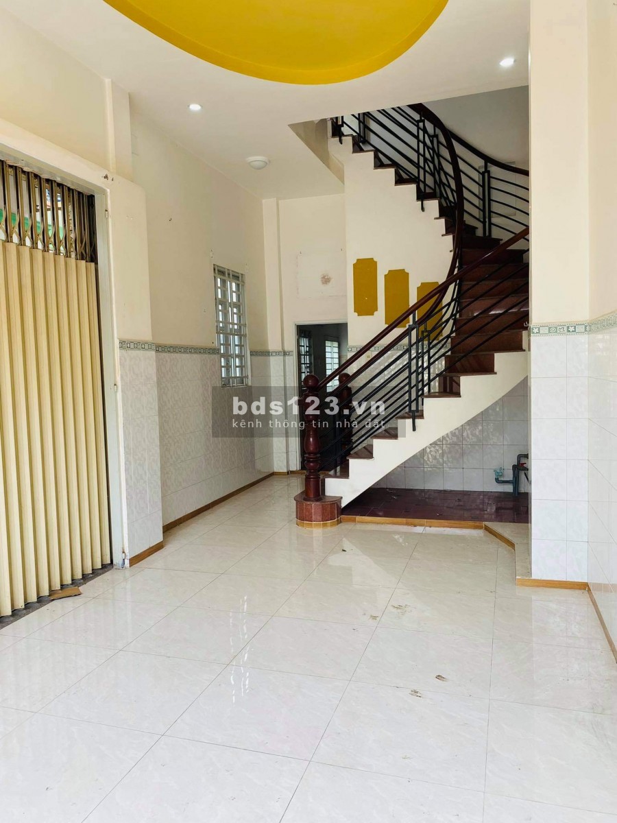 Bán nhà hẻm xe hơi đường Bà Hom, Quận 6, dt 48m2, 3 tầng, giá 4.6 tỷ, chính chủ