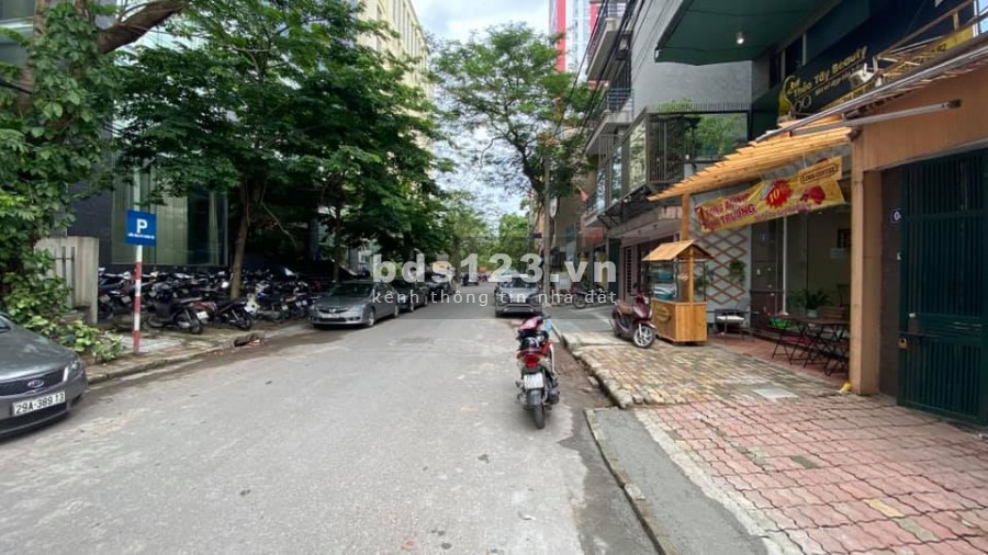 Bán nhà phố Duy Tân - Cầu Giấy, 2 mặt tiền, vỉa hè, kinh doanh, diện tích 100m2, giá 23 tỷ