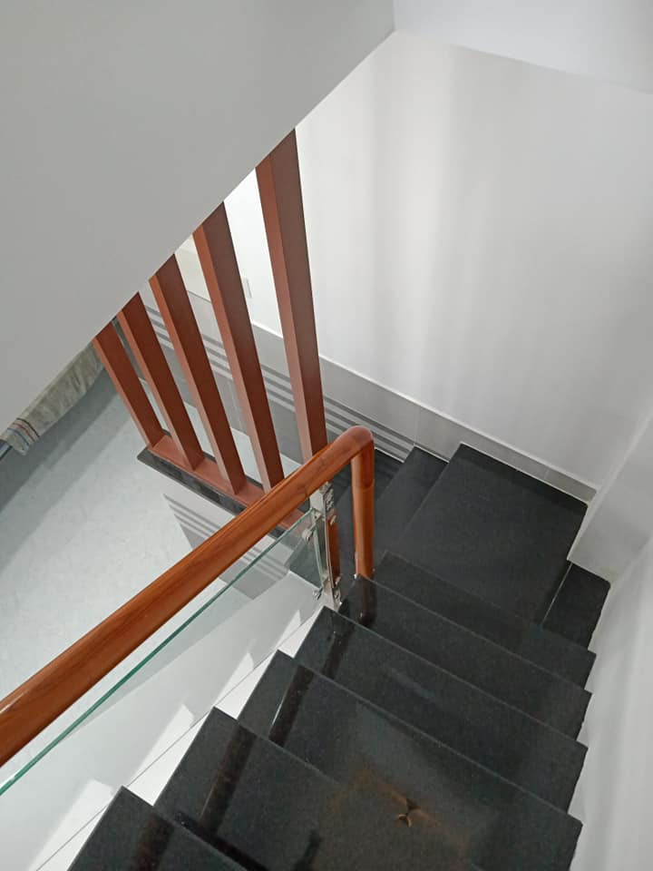 Nội Thất Đẹp, Ở Ngay, Hẻm 1/ Trần Huy Liệu, nhà rộng thoáng 35m2, giá 5.5 tỷ