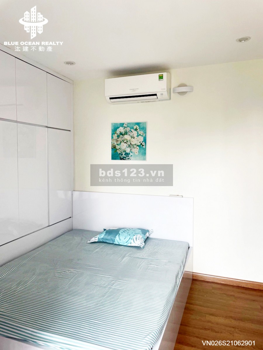 Cần bán 3 căn hộ chính chủ 2 ngủ Central Point 219 Trung Kính, giá chỉ 2.8 tỷ
