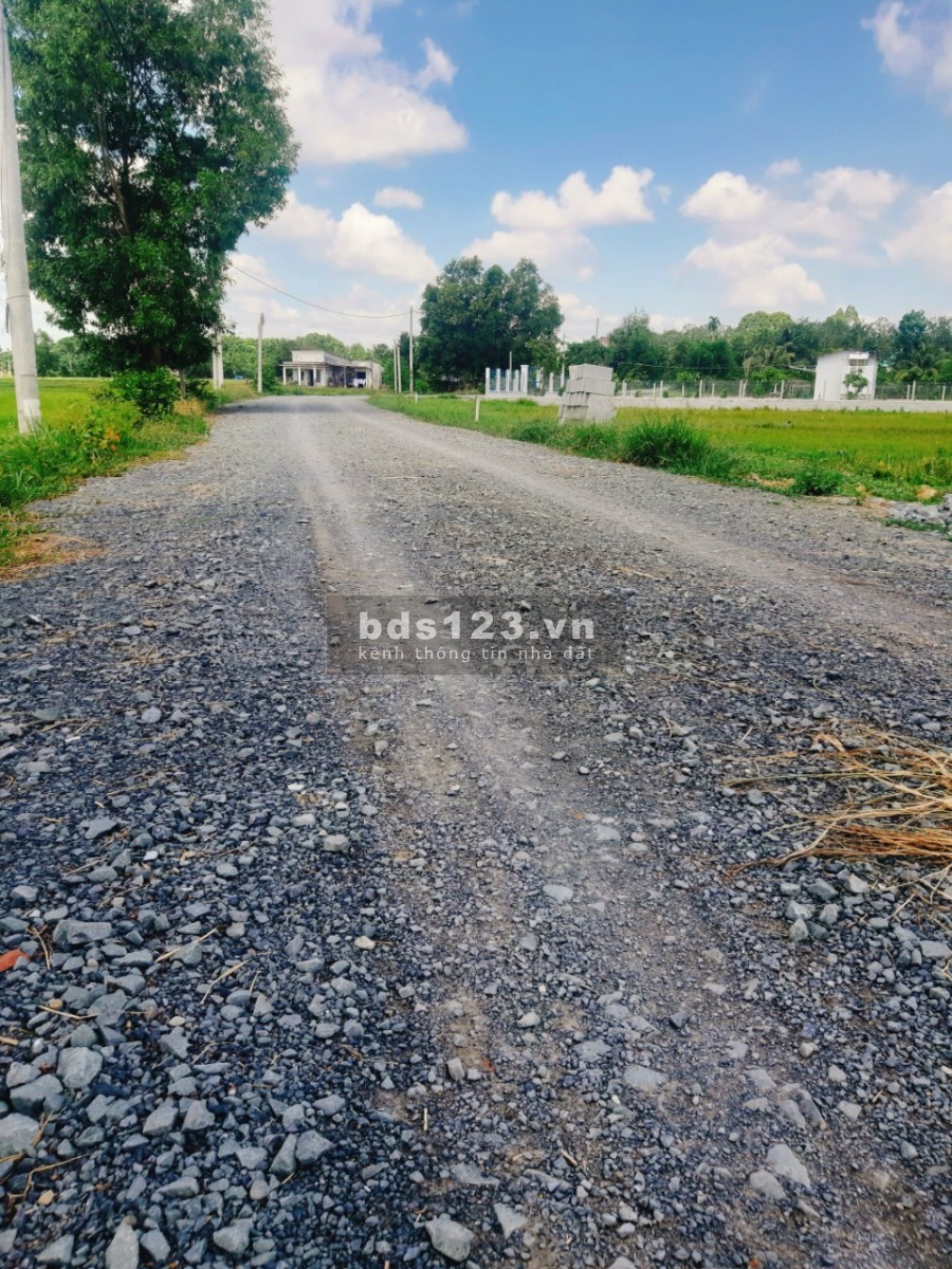 Em cần bán gấp đất nhà vườn củ chi 1000m2 giá chỉ 2 tỷ 3, quy hoạch khu dân cư