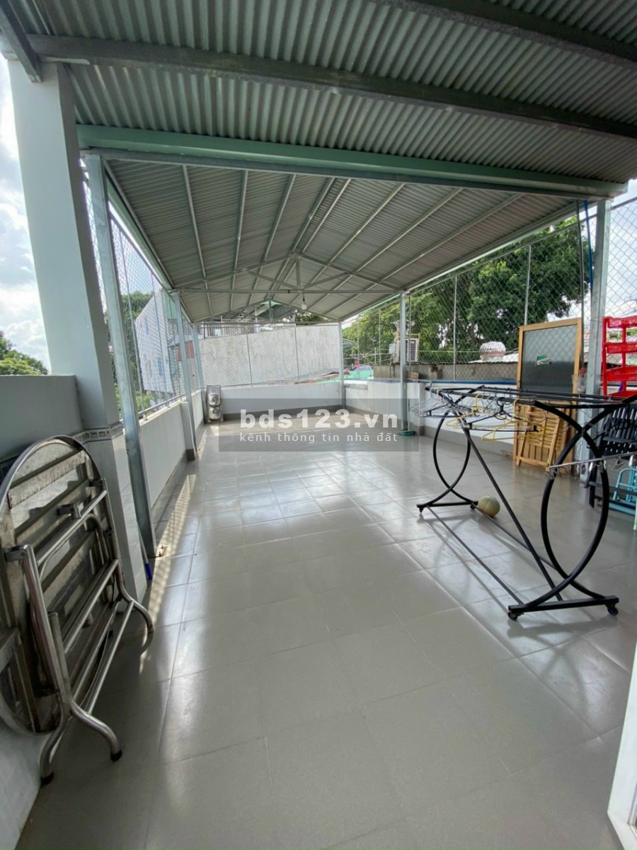 Bán nhà lầu phường Bửu Long gần Song Ngữ Lạc Hồng diện tích 5,5x27m