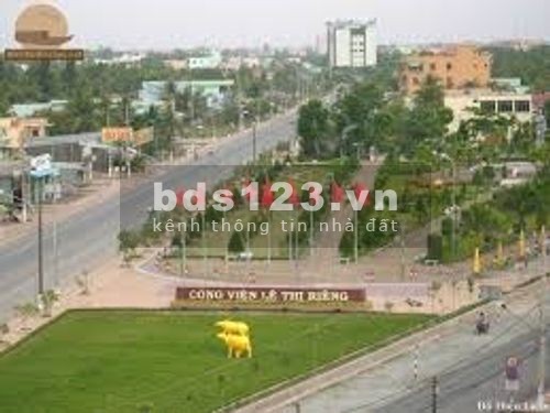 Nền đường 23/08- Phường 7 Bạc Liêu Cách công Viên Lê Thị Riêng 150 m