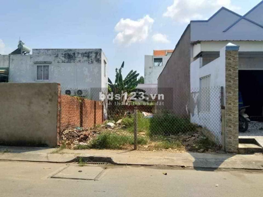 Cần tiền chữa bệnh ra nhanh lô đất đẹp giá quá hời mùa COVID. Hẻm xe tải nhỏ