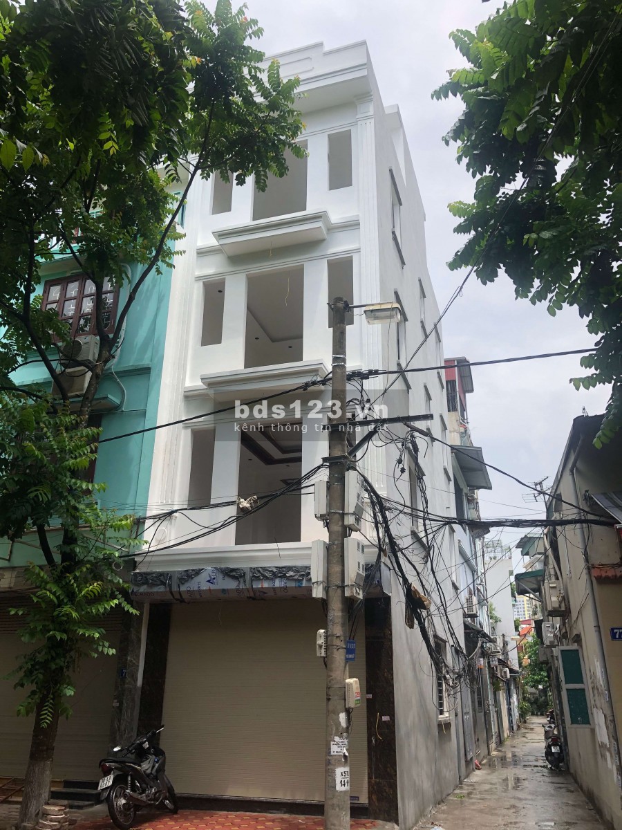 Lô góc, dt 45m2 5 tầng xây mới, vỉa hè rộng tại Thịnh Liệt, giá bán nhỉnh 6 tỷ