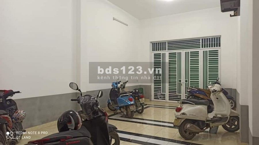 Bán nhà trong ngõ phố Phùng Khoang, diện tích 91m2, giá 8.8 tỷ.