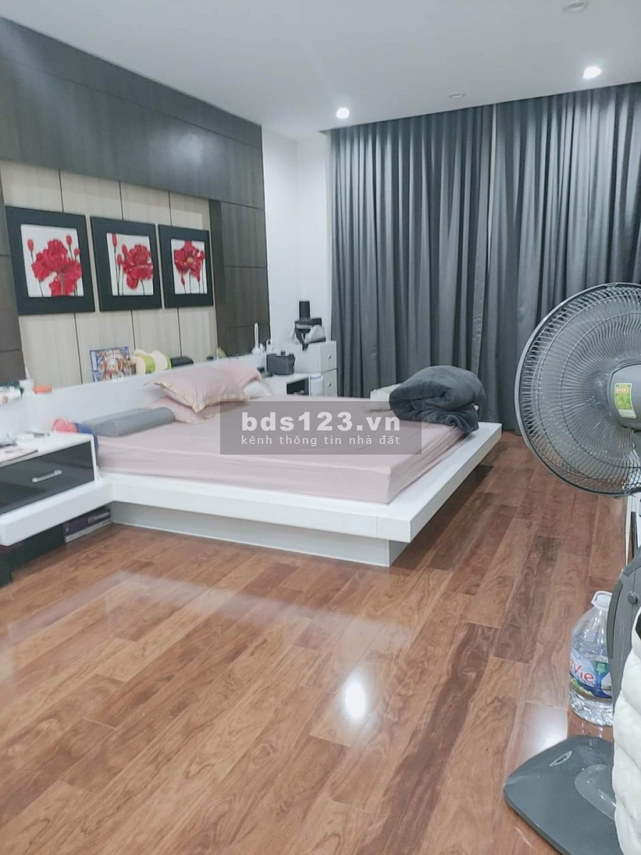 Bán nhà Bồ Đề, bao đẹp lung linh, bao đẹp, 2 mặt thoáng, gần dt 90m2 giá 17.5 tỷ