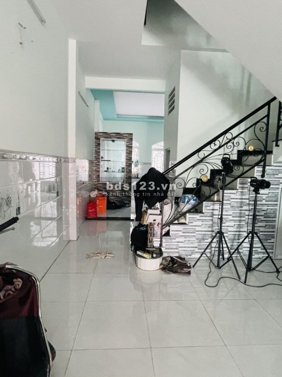 Nhà mặt tiền giá hẻm, diện tích 75m2, Tân Quý, Tân Phú, chỉ 7.65 tỷ