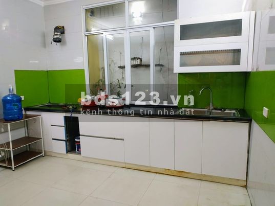Nhà đẹp ở ngay, ô tô, gần phố, Nguyễn Ngọc Nại, dt 39m2,4 tầng, MT 4m, giá 4.15tỷ.