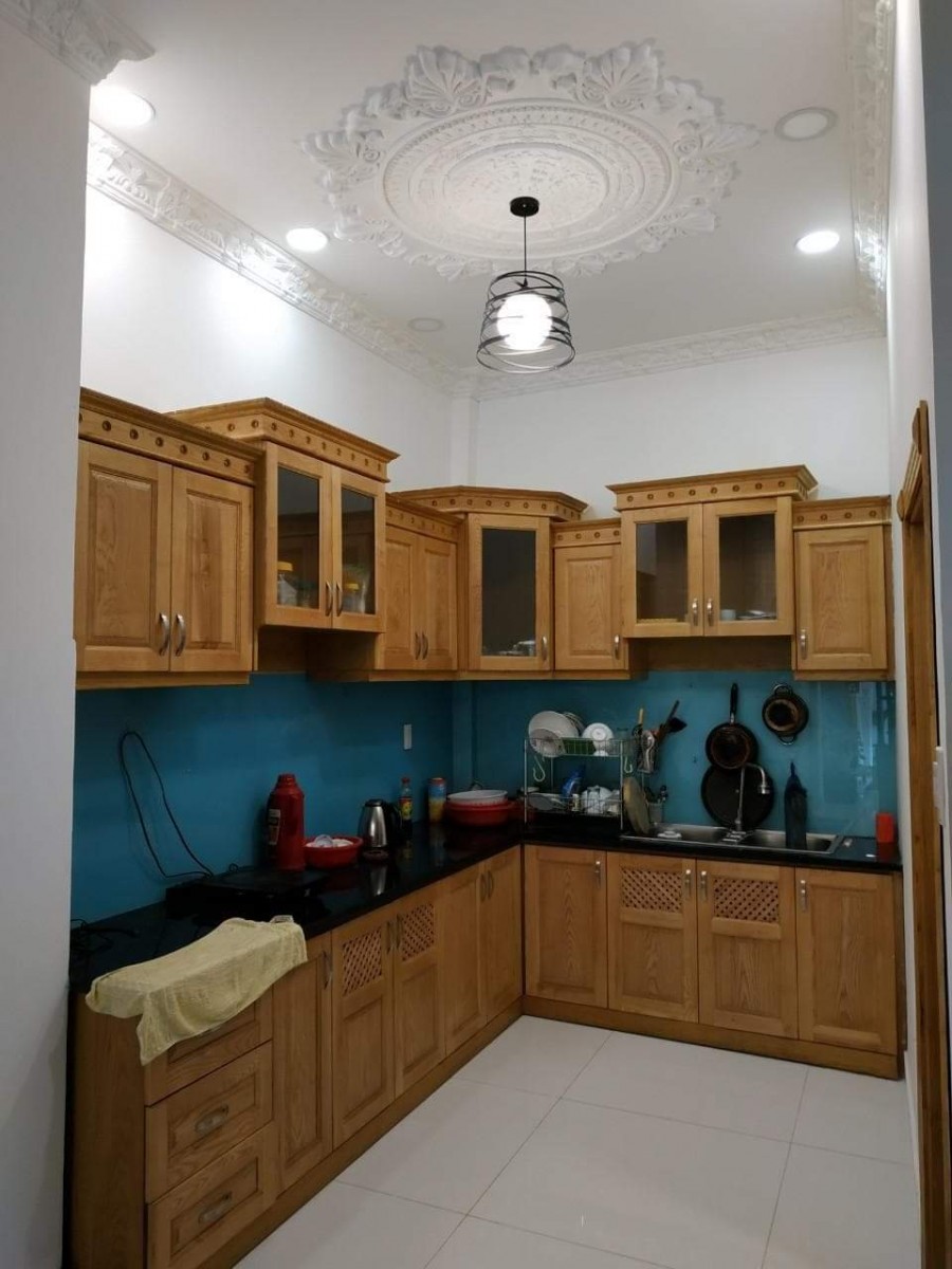 Nhà Ngộp Bán Nhanh Gía Bèo 4m x 23m, 2 Tầng, Hẽm ÔTÔ Đỗ Cửa, Giá 6.25 Tỷ