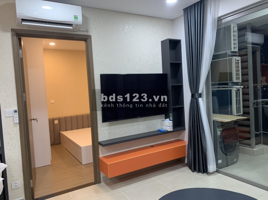 Bán căn hộ chính chủ, chung cư River Panorama giá 2.35 tỷ, liên hệ Linh 0914411649
