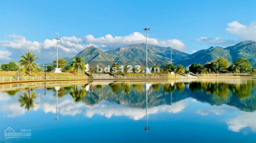 Đất nền View hồ cảnh quan giá mềm, Goldenbay 602, giá cho thuê 16.5 triệu/m2