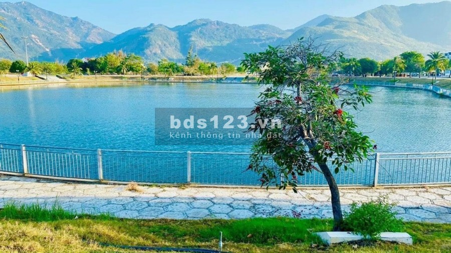 Đất nền View hồ cảnh quan giá mềm, Goldenbay 602, giá cho thuê 16.5 triệu/m2