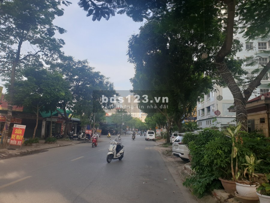 Bán Căn hộ OCT2 Đơn Nguyên 2 Linh Đàm,5 phút ôto lên Vành Đai 3 ,83m2 ,giá 1.78tỷ.