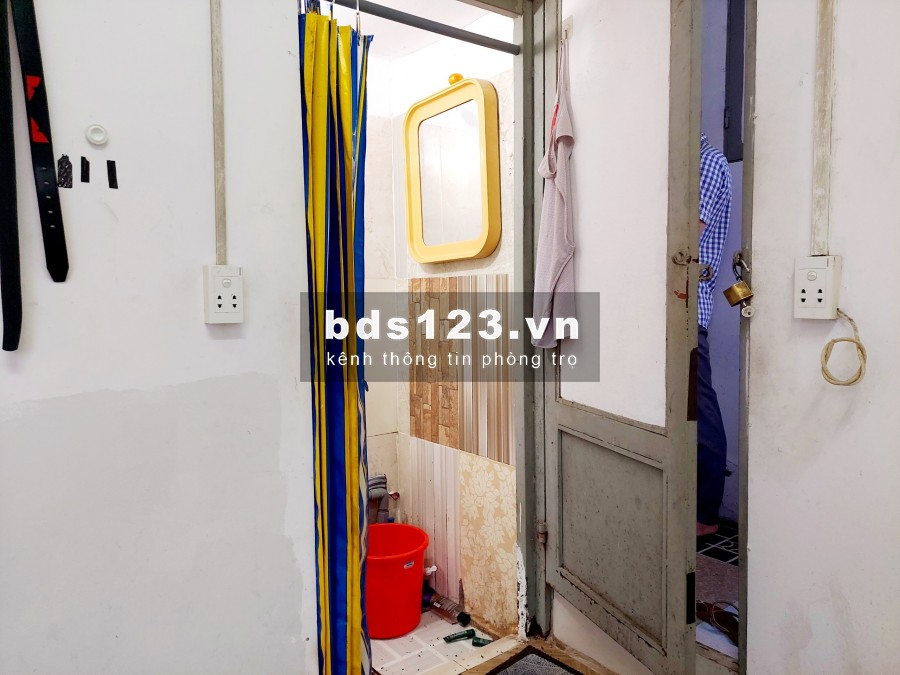 Quận 11 Cho thuê phòng trọ 1tr6 có WC riêng, Cửa sổ, giờ tự do.