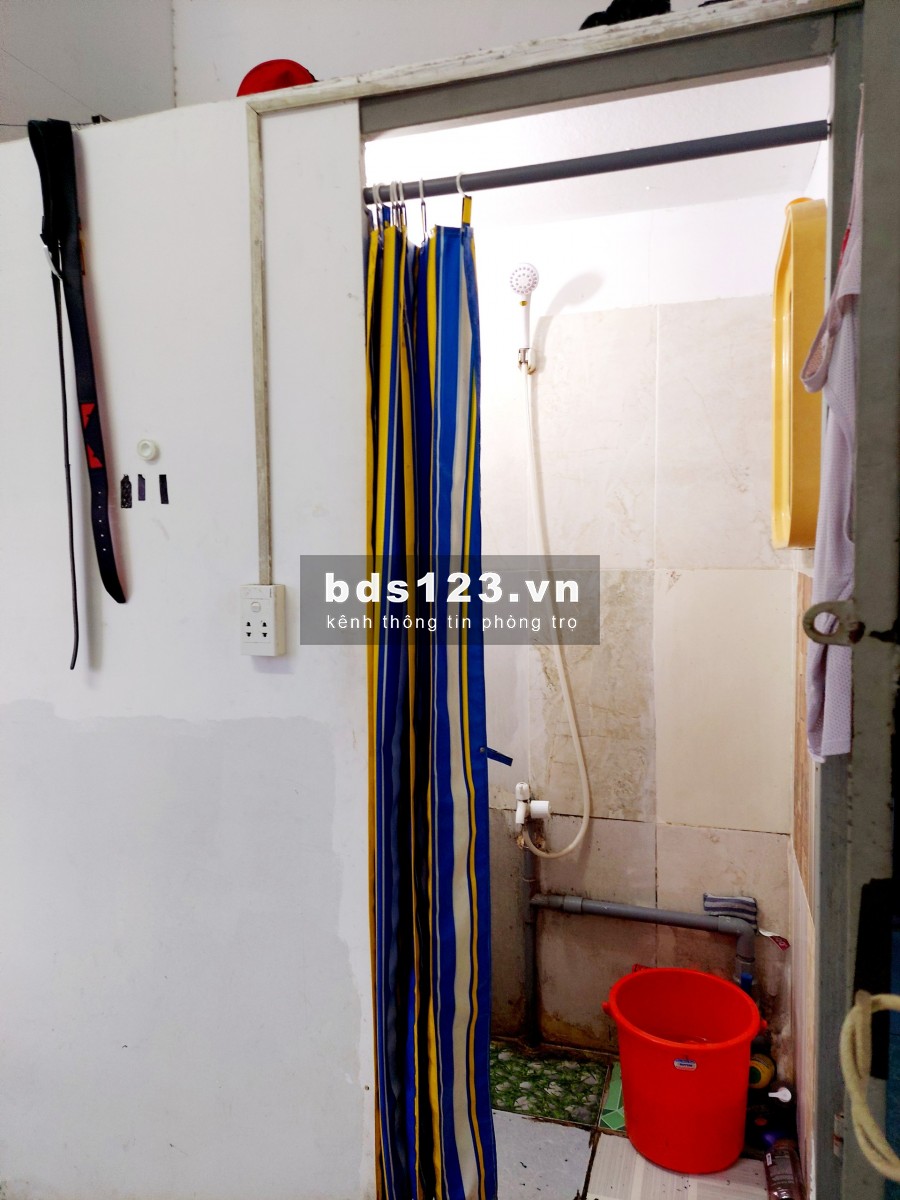 Quận 11 Cho thuê phòng trọ 1tr6 có WC riêng, Cửa sổ, giờ tự do.