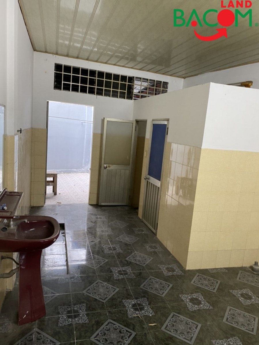 Nhà gác đúc 133m2 SHR full thổ, đường 2ôtô gần UBND Bình Đa,Giá 4 tỷ