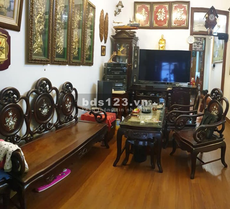 Bán nhà Nam Từ Liêm, phân lô ô tô tránh, gara, nội thất đủ, dt 52m2, 3 tầng, mt 3.5m, giá 4.2 tỷ