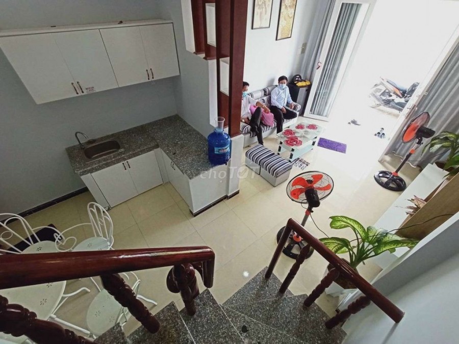 Bán nhà phố cao cấp giá chỉ 850 triệu, bao sang tên công chứng, lhcc