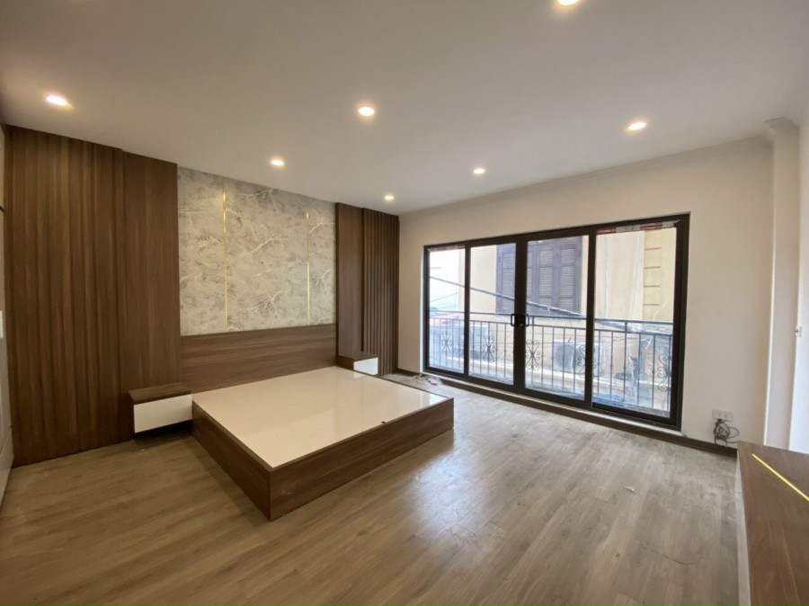 Bán nhà xây mới lô góc nằm sát khu đô thị Đại Kim siêu đẹp giá rẻ - Hoàng Mai. DT 33m2. Giá 3.55 tỷ