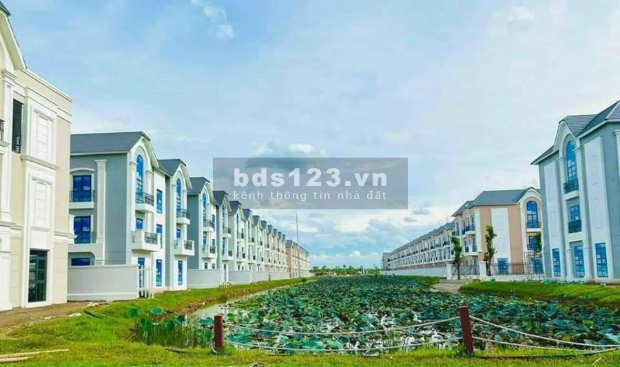 Shophouse tại khu Vinhomes Quận 9, giá hấp dẫn chính sách siêu việt liên hệ 0917077752 - 0947417618