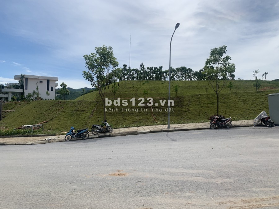 Bán biệt thự nghỉ dưỡng 5* Ivory Hoà Bình, ls 0%18 tháng, giá từ 6 tỷ, lh 0975557534