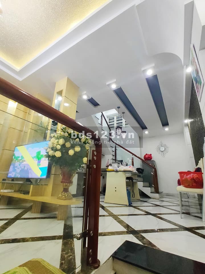 Bán nhà Cổ Linh 60m 5 tầng, gara, ngõ thông ô tô tránh nhỉnh 7 tỷ 0888868583