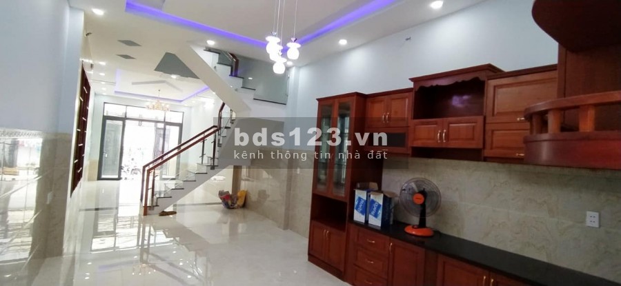 Nhà đẹp 4 tầng hẻm xe hơi Hương Lộ 2, Bình Tân diện tích 80m2 giá bán 6.3 tỷ bớt lộc.