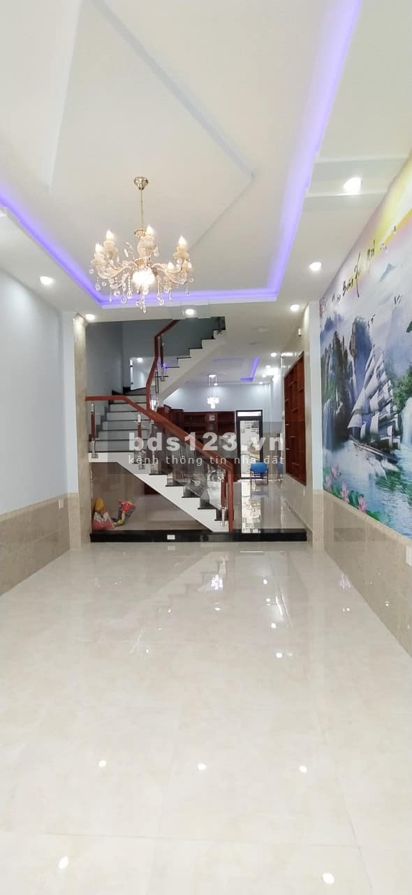 Nhà đẹp 4 tầng hẻm xe hơi Hương Lộ 2, Bình Tân diện tích 80m2 giá bán 6.3 tỷ bớt lộc.
