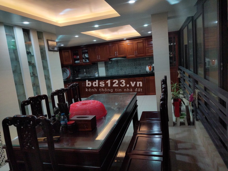 Bán biệt thự Giang Biên kiến trúc Huế, mặt tiền 7,5m kinh doanh tốt