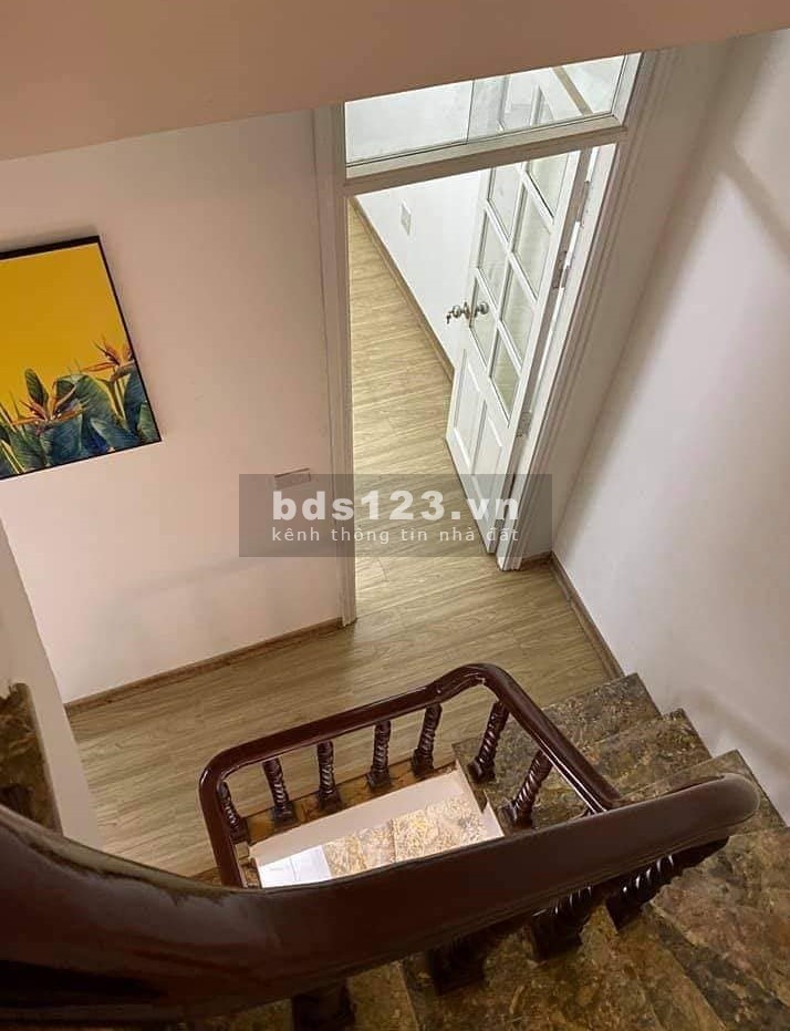 Cực hiếm Đường Cổ Linh, Long Biên vào ở luôn, ô tô tránh, 6 tầng chỉ 3 tỷ.