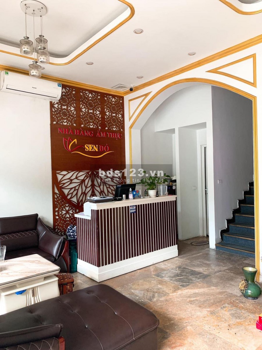 Mặt phố Liễu Giai, sổ vuông , mặt tiền rộng 8.3m, Diện tích 66m2, 4 tầng, giá 37.5 tỷ