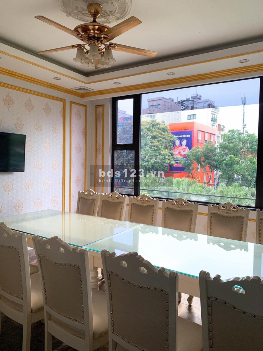 Mặt phố Liễu Giai, sổ vuông mt rộng 8.3m, diện tích 66m2, 4 tầng, giá 37.5 tỷ