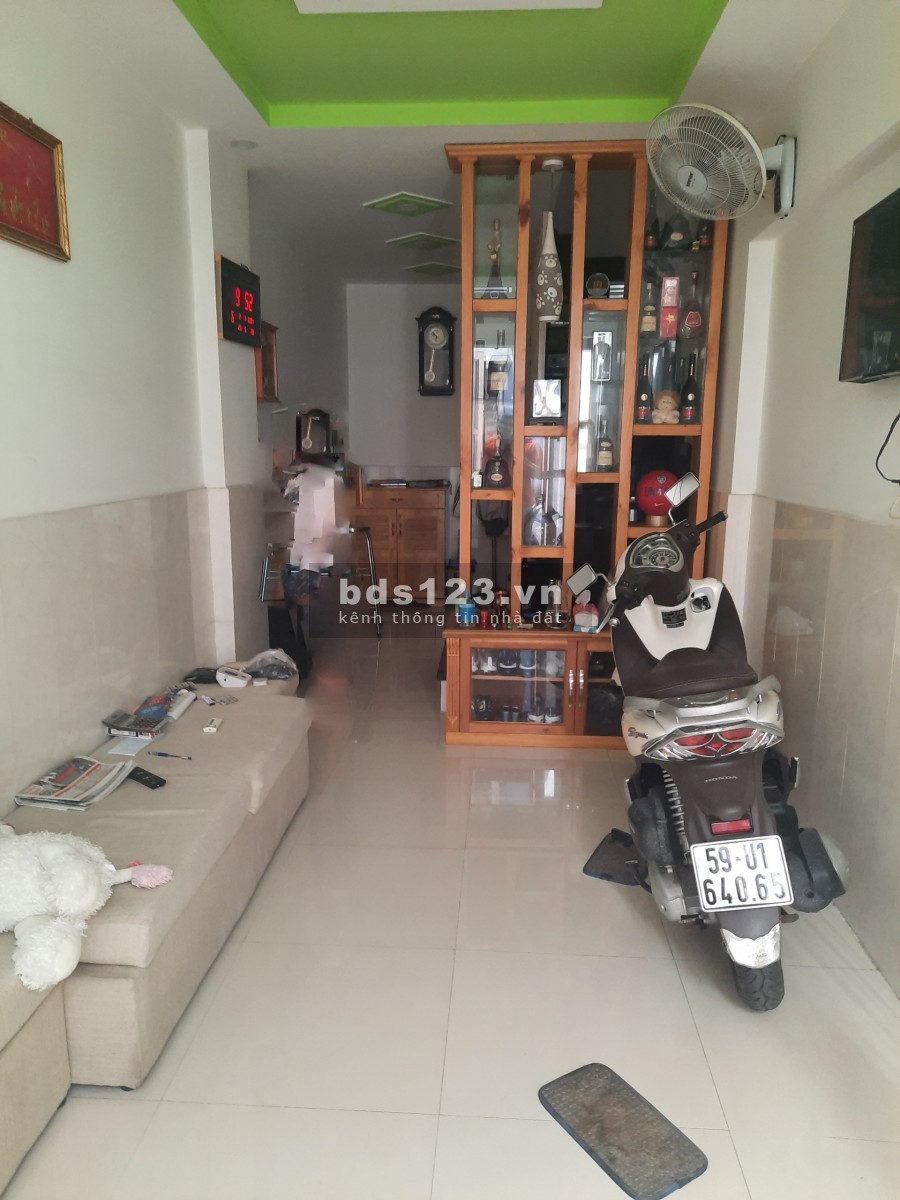 Nhà ĐẸP 3 lầu vuông vứt ở liền, hẻm oto CMT8 Q10_4ti4 bớt lộc