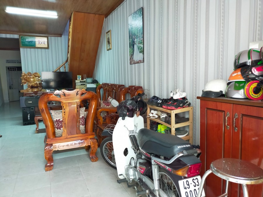 Bán nhà xây dụng sổ riêng hẽm Ngô Quyền Phường 6 Đà Lạt, giá 5.5 tỷ
