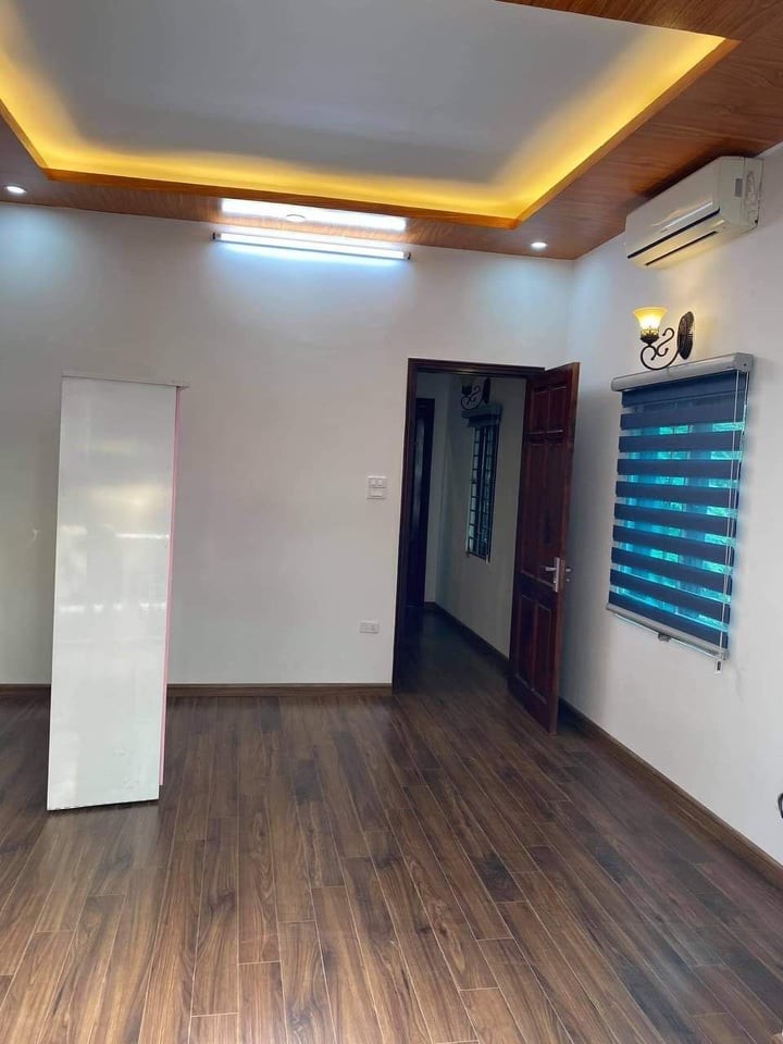 Bán đất tặng nhà dt 50m2, ô tô đô 10m, 2 thoáng, tiện ích ngập tràn, trung tâm Hà Đông
