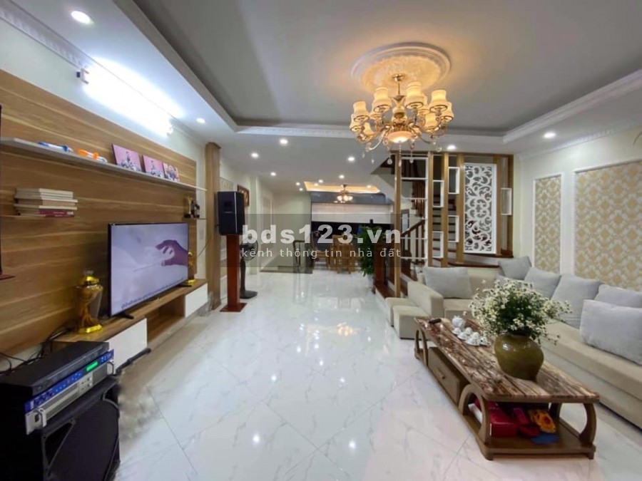 Bán nhà Thái Thịnh, Quận Đống Đa, dt 55m2, 4 tầng, đáng để sống giá nhỉnh 6 tỷ
