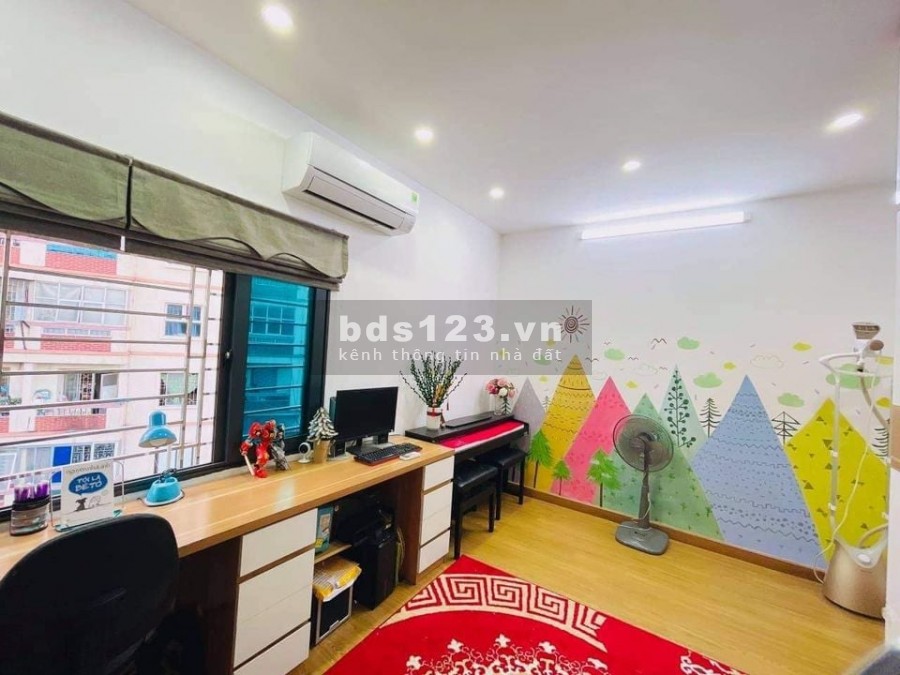 Bán nhà Thái Thịnh, Quận Đống Đa, dt 55m2, 4 tầng, đáng để sống giá nhỉnh 6 tỷ