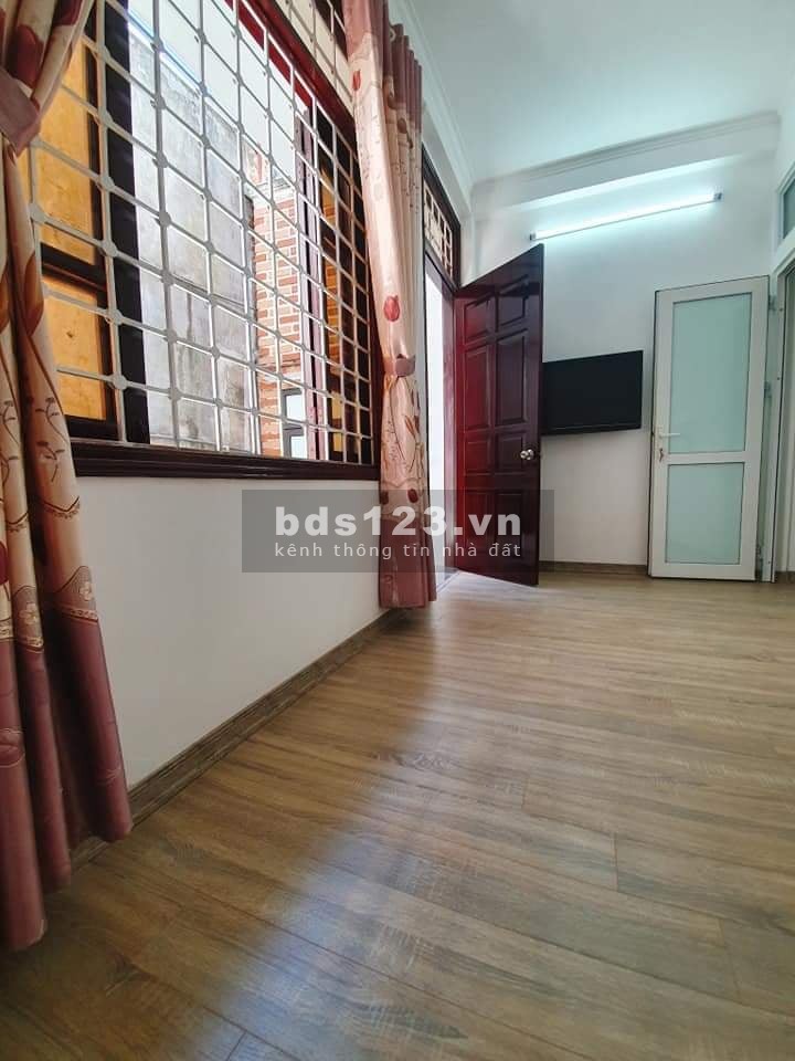 Bán nhà Khương Trung 30m2 giá 2.9tỷ nhà thoáng khu an sinh tốt, có nội thất